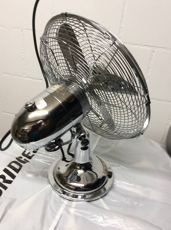 Ventilateurs: TISCHVENTILATOR IN SILBER – D'occasion à Belp par dubizubi 1