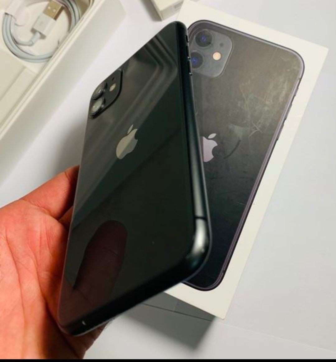 Apple Telefoni cellulari / Smartphones: iPhone 11 (128GB) Akku 95% – Usato da Luzern venduto da Waince786 1
