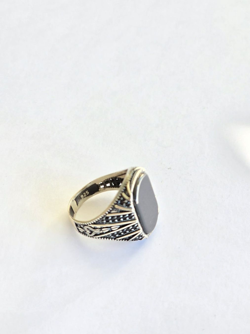Onyx Anelli: Bague en argent, Onyx, taille 57 – Nuovo e nell'imballaggio originale da Neuchâtel venduto da NIDAVELIR 1
