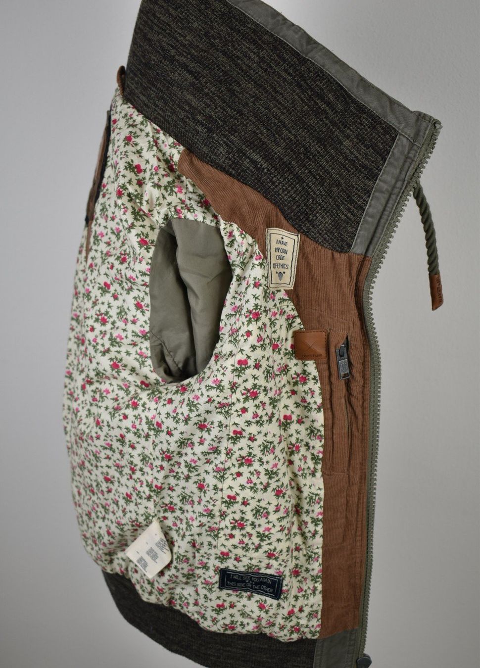 Naketano Jacken: Naketano Jacke Gr.M – Gebraucht aus Nürensdorf von 2ND_STORY 9