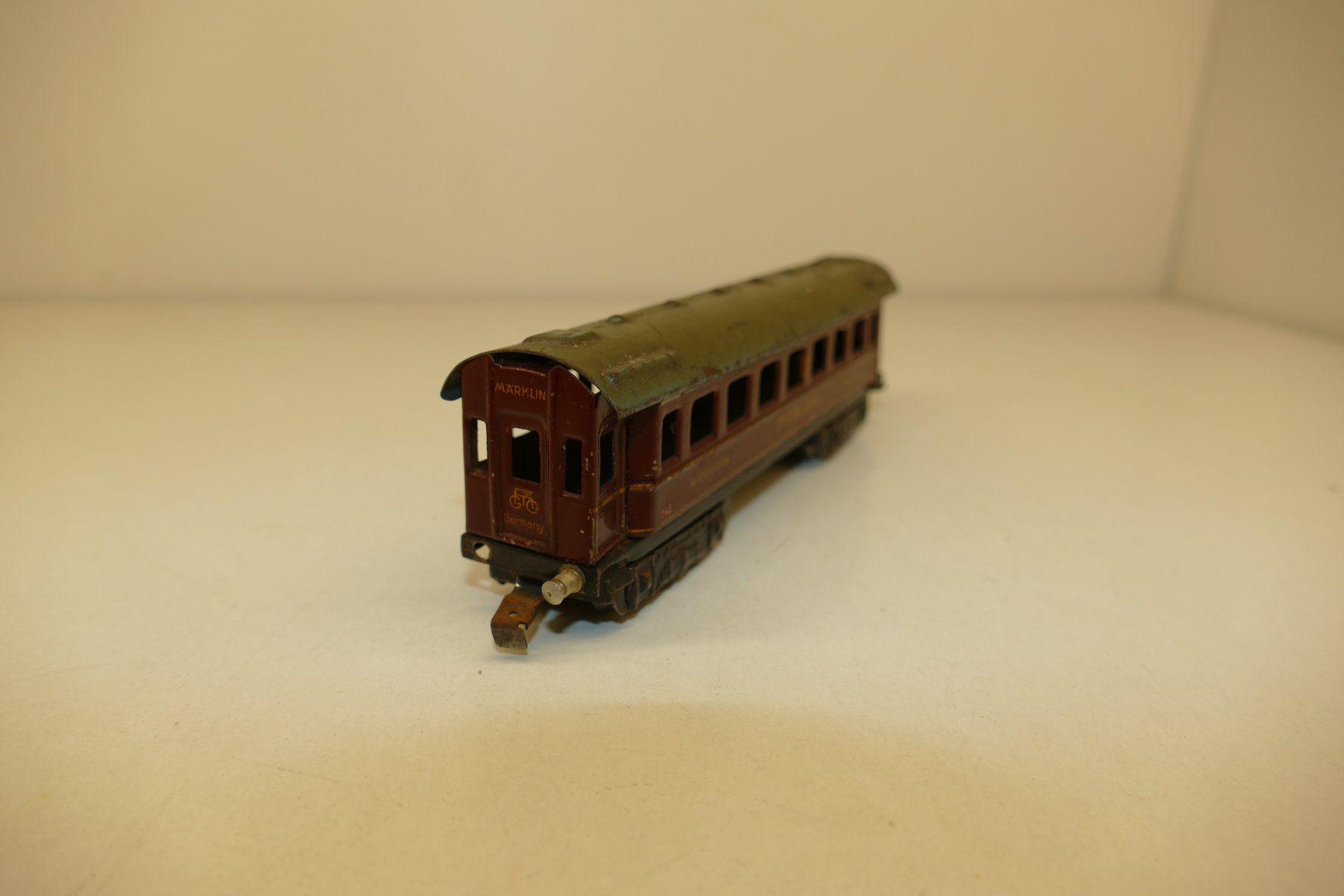 Märklin Trains électriques: Märklin H0: Mitropa Speisewagen – Défectueux à Niederhasli par rail-duerst 1