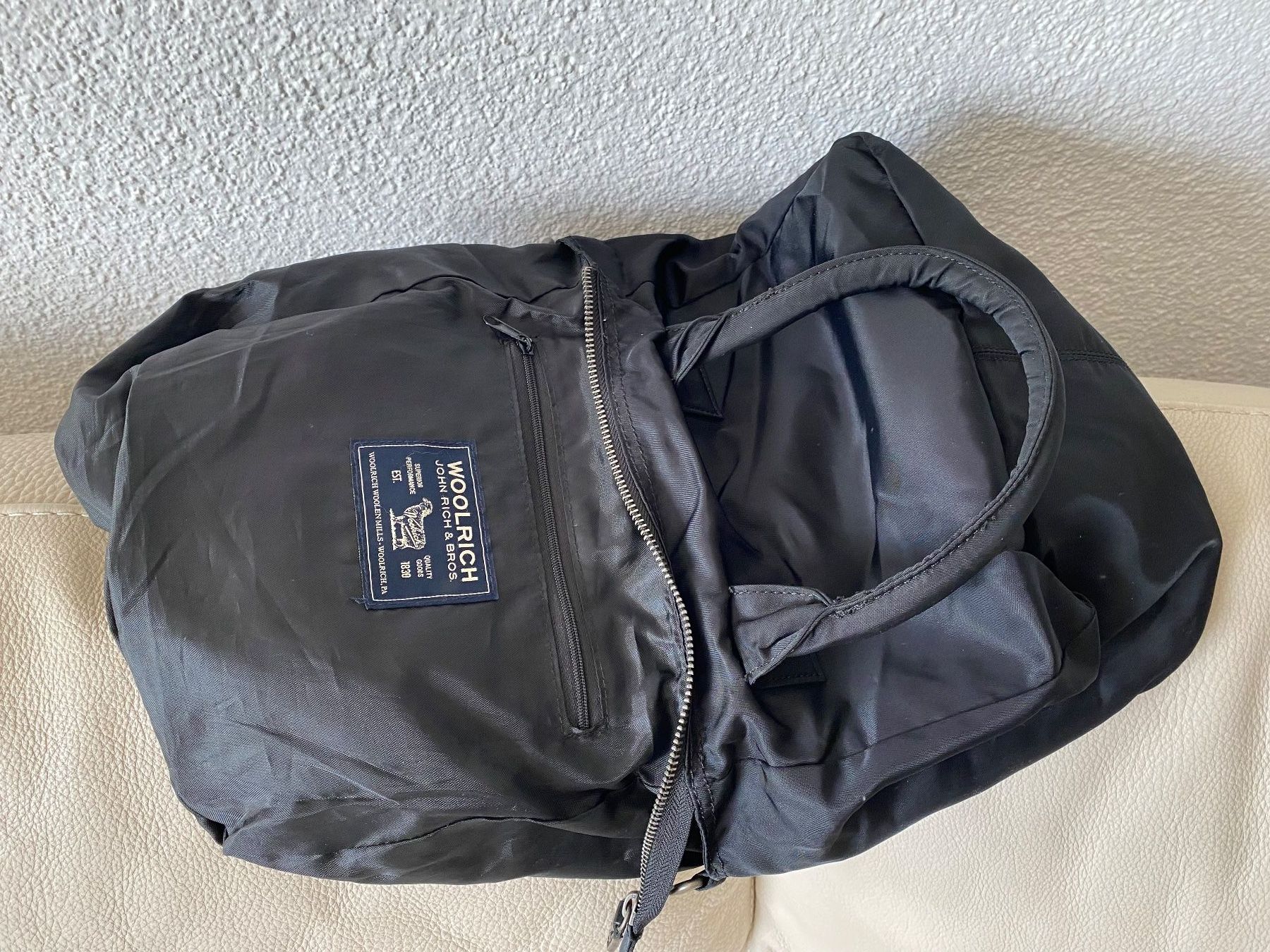 Woolrich Sacs femmes: WOOLRICH schwarze Tasche – D'occasion à Besazio par BagCycle 4
