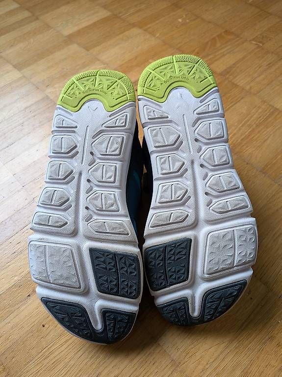 Scarpe per ragazzi: Newfeel Turnschuhe Grösse 37 – Usato da Luzern venduto da jumeira01 1