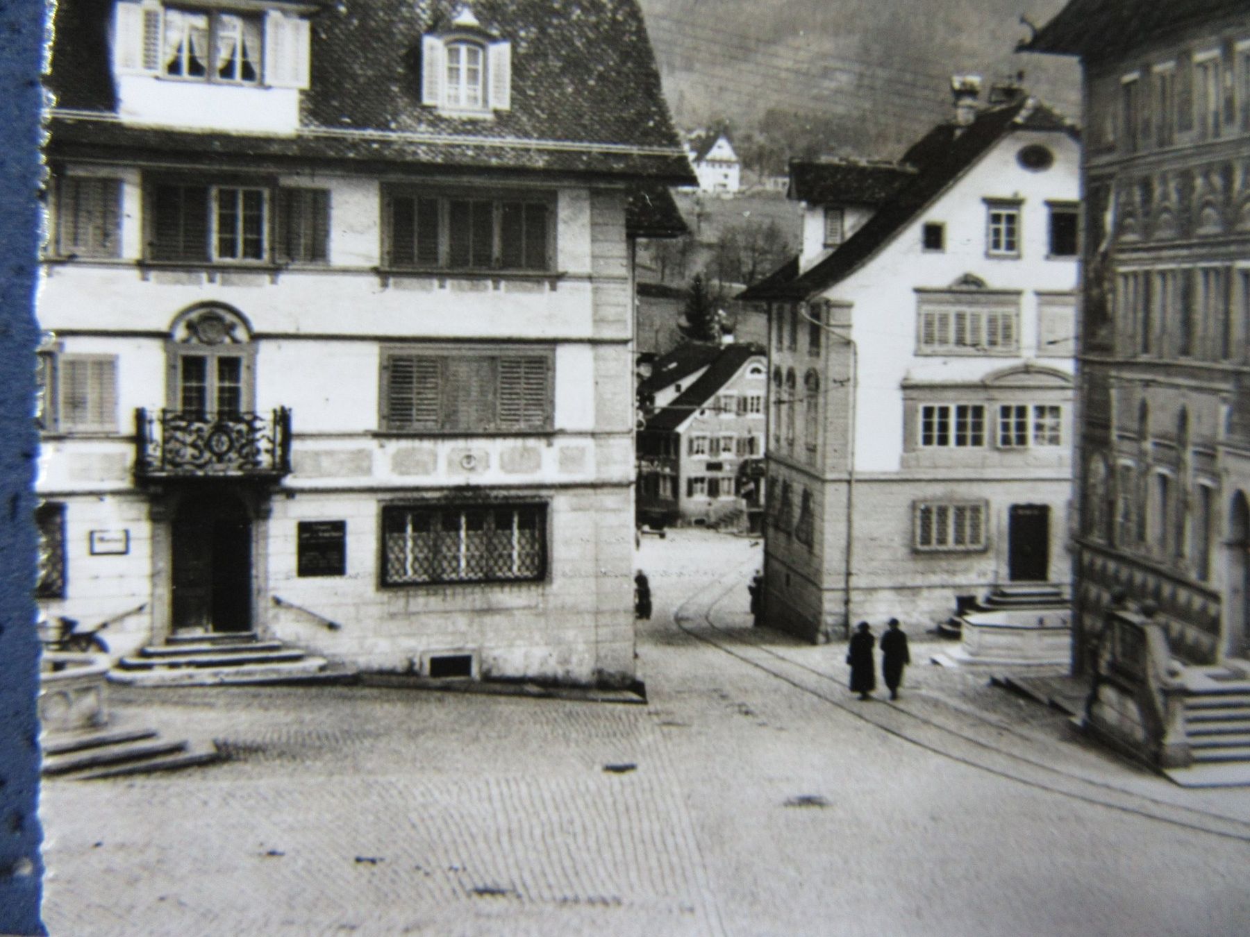 Cartoline postali: SCHWYZ RATHAUS-PLATZ SZ AK – Usato da Ettingen venduto da Hausi4711 1