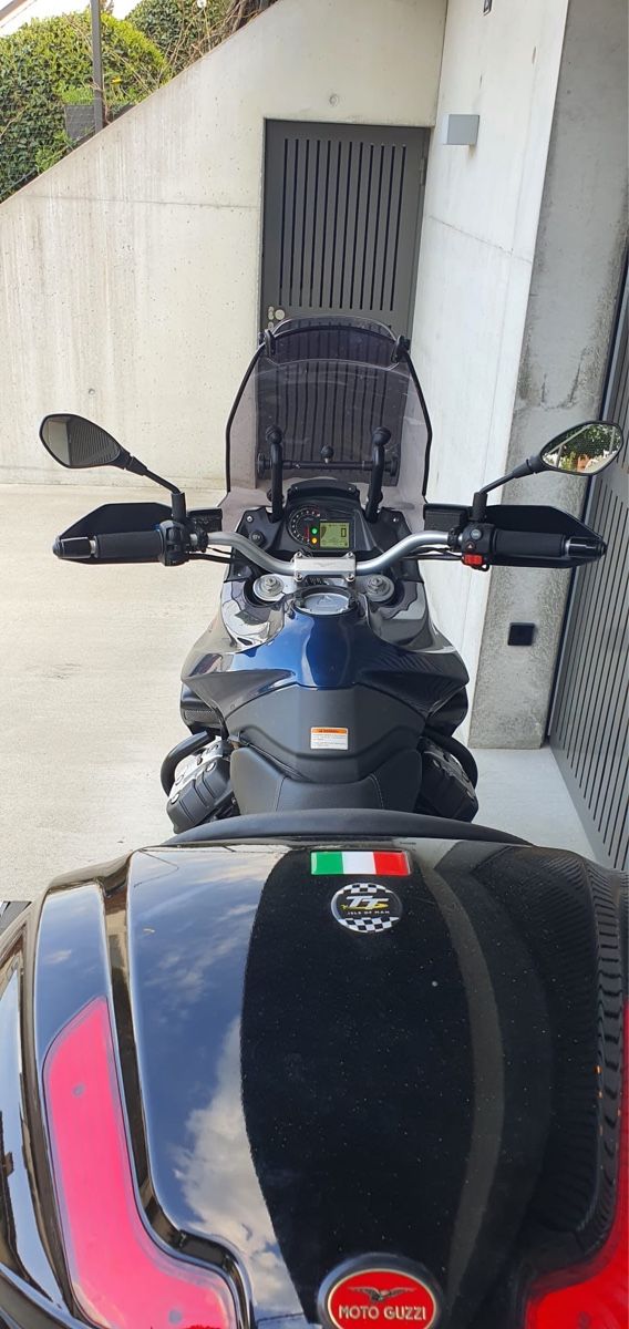 Moto Guzzi Enduro: Moto Guzzi Stelvio 1400 – Usato da Zürich venduto da 1130 4