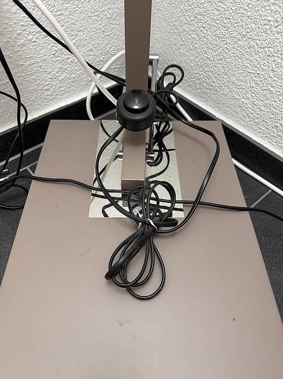 Lampes: Stehlampe LED – D'occasion à Egerkingen par D-Sweety 4