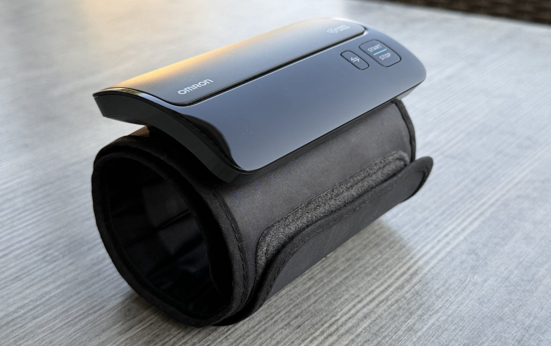 Omron Medizinische Geräte: OMRON EVOLV Blutdruckmessgerät – Gebraucht aus Wettingen von Maroxxx 2