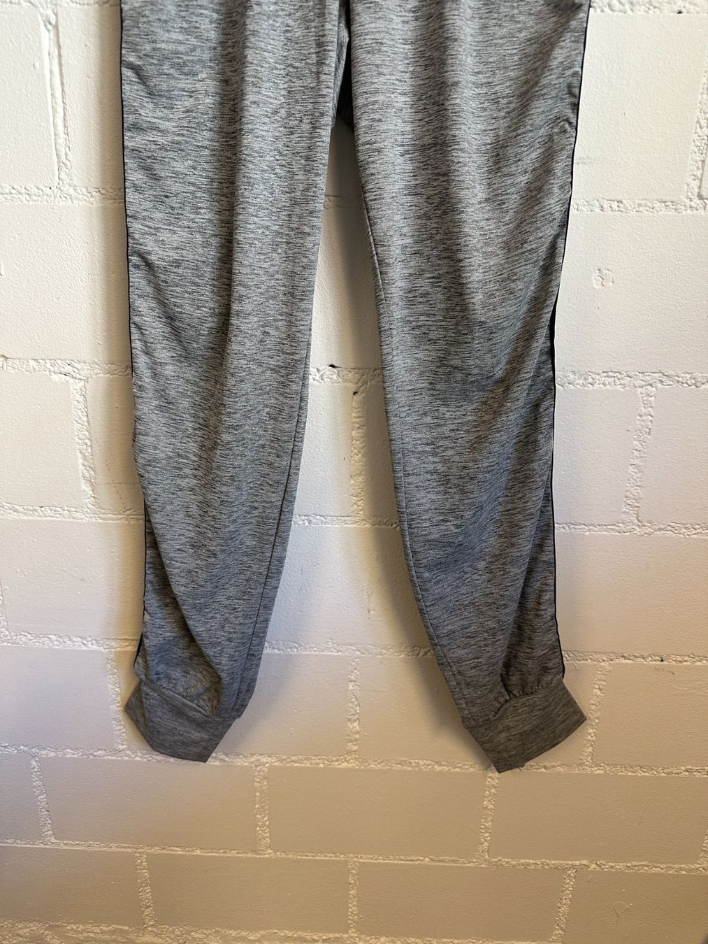 H&M Hosen: Trainerhose von H&M (170) – Gebraucht aus Urdorf von ARJN 2