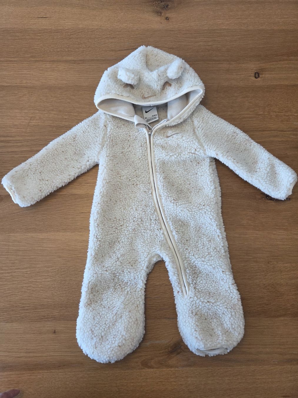 Pagliaccetti: Nike Overall Baby – Usato da Herrenschwanden venduto da jun_c2sf