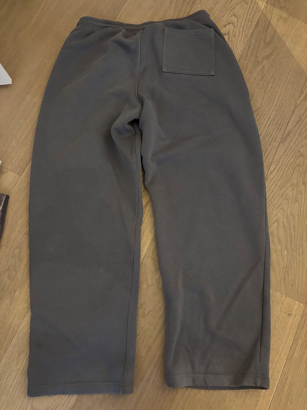 Jordan Pantaloni: Jordan Trainerhose – Usato da Horgen venduto da zimtaoui 1