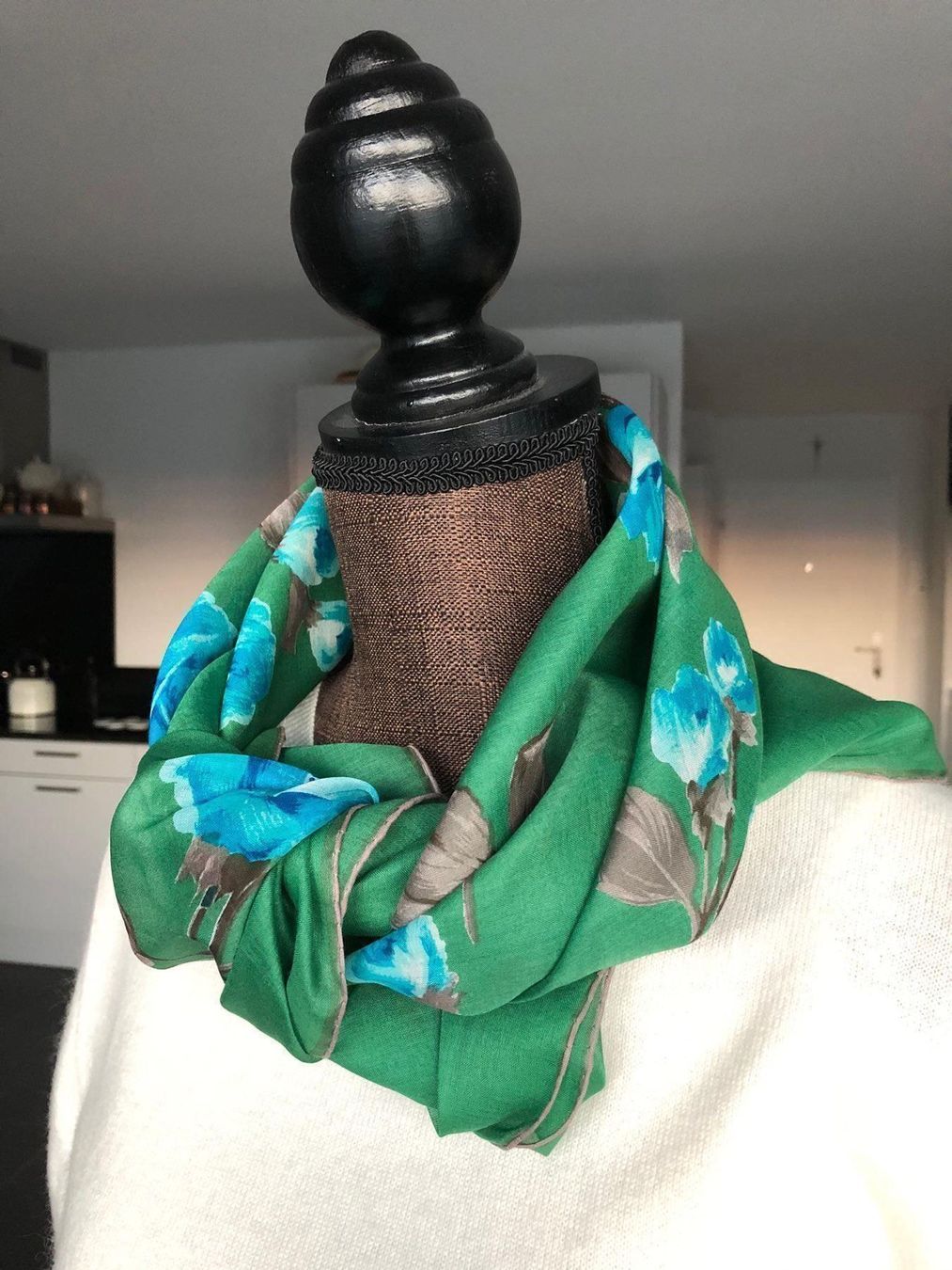 Foulard & Sciarpe: Wunderschön Foulard handrolliert – Nuovo (secondo la descrizione) da Winkel venduto da Glamour4You 2
