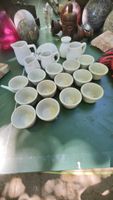 ​Set: 13 kl. Schälchen & 4 Milchkännchen – Keramik/Steingut