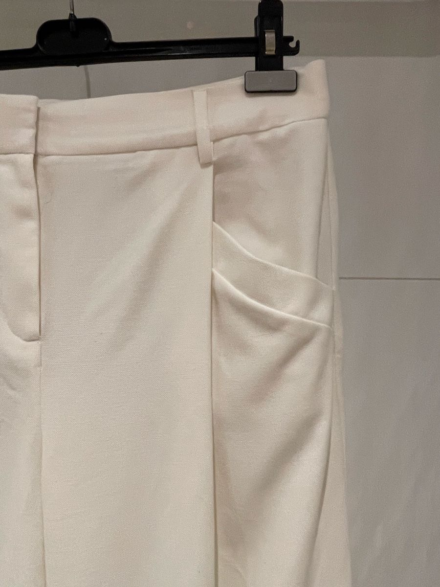 Reformation Pantaloni: REFORMATION weisse Hose – Usato da Mauren venduto da toppiloppi 2