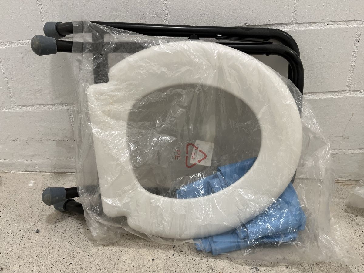 WC: Notfalltoilette für Schiff oder Bus – Nuovo (secondo la descrizione) da Wetzikon ZH venduto da Ma1aSchule7 1