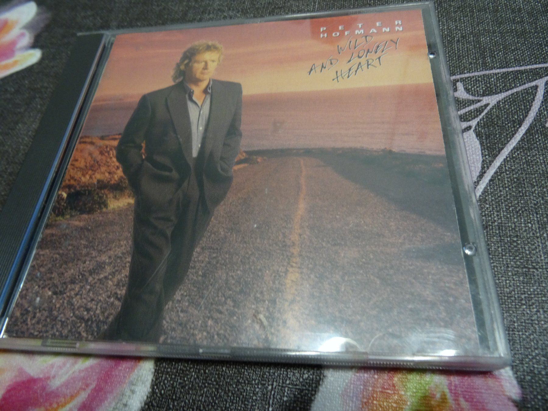 CD: Peter Hofmann - Wild and lonely Heart CD – Usato da Olten venduto da Disc-Ausverkauf