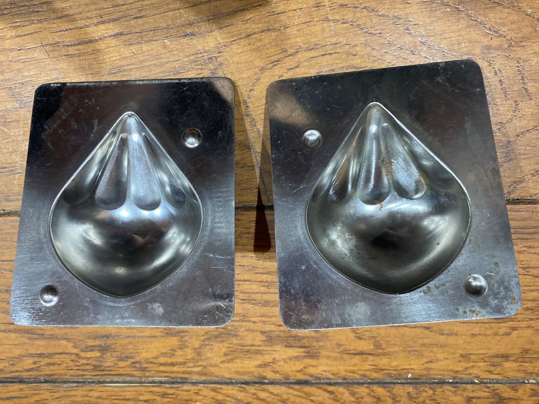 Teglie da forno: Moule chocolat schokoladenform 6cm – Usato da Lajoux JU venduto da Briard0 1