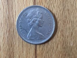 5 New Pence 1975 Elizabeth II England Grossbritannien Münze