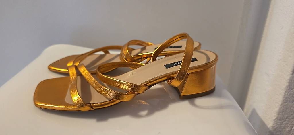 Scarpe da donna: Globus Pantolette, leder in orange – Usato da Wolfhausen venduto da LoukAudio