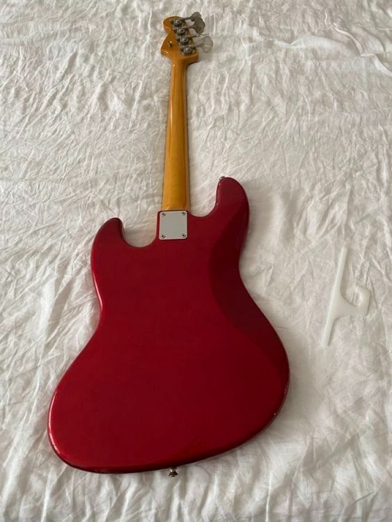 Strumenti musicali: FENDER JAZZ BASS – Usato da Basel venduto da Aspargus 2