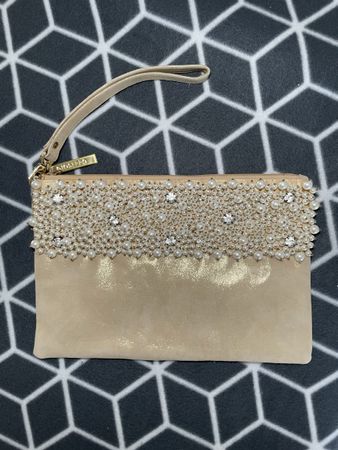 Clutch Gioseppo beige mit Perlen 
