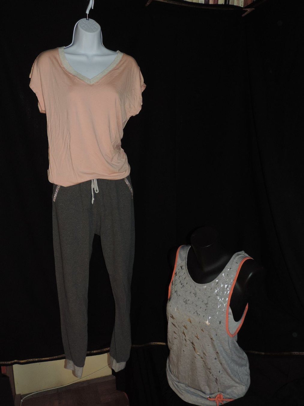 Lots de vêtements: multi ensembles complets – D'occasion à Genève par Axelle333 9