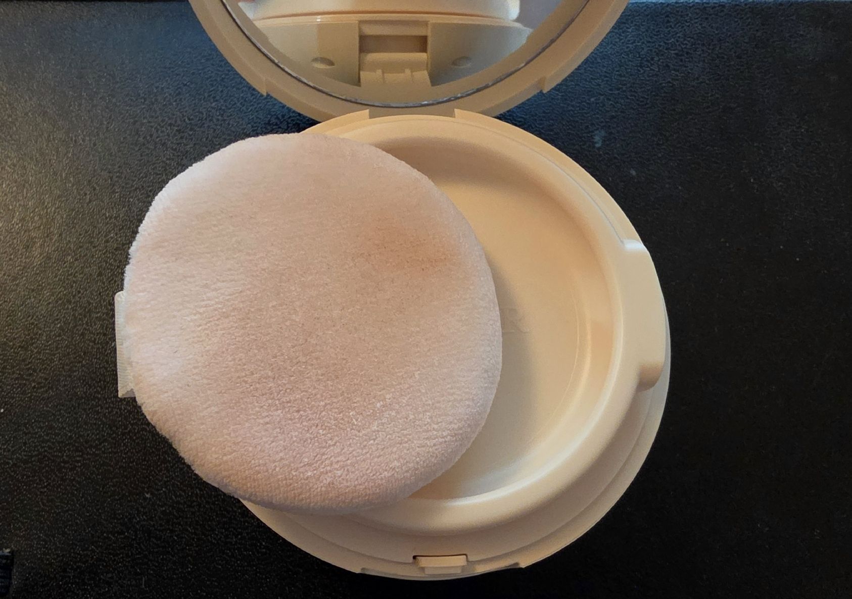 Dior Maquillage: Dior Forever Cushion Powder Lavender – D'occasion à Muhen par Savana16 1