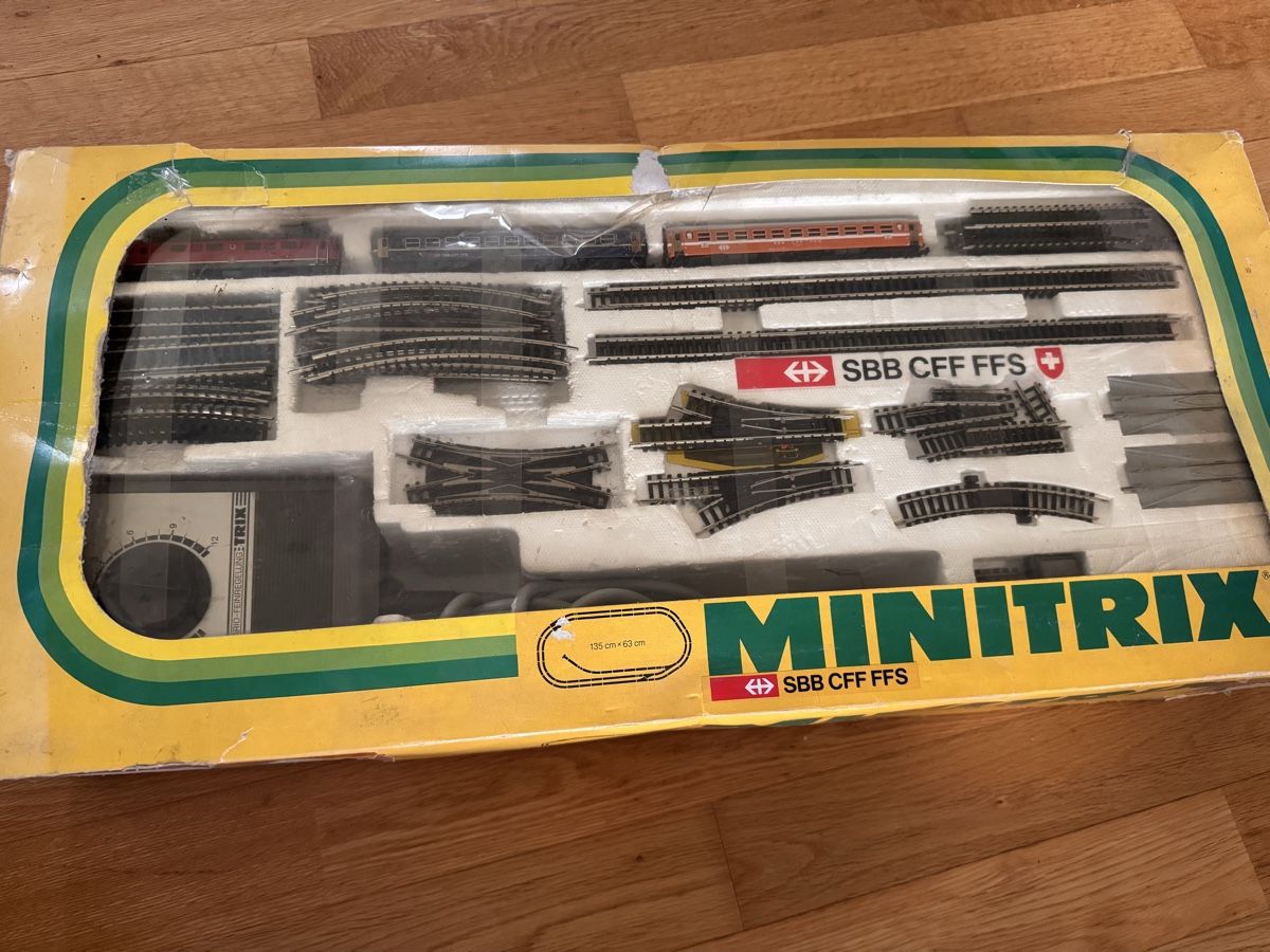 Trix Modellini di ferrovie: Modelleisenbahn Minitrix Beginner Set Nr. 71061 – Usato da Romont / BE venduto da kotao 7