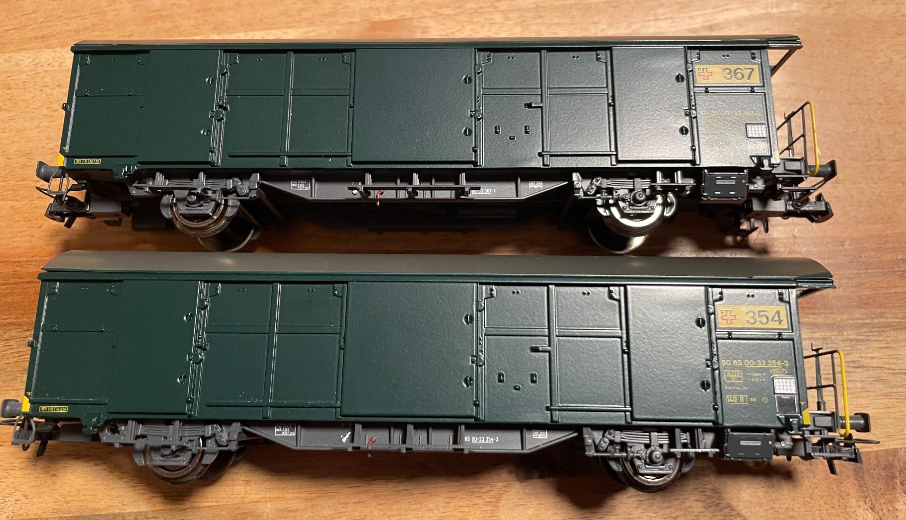 Roco Modellini di ferrovie: Roco 67182 Set: 2-teilig, Postgüterwagen der SBB – Usato da Staad SG venduto da 4566patrick 1