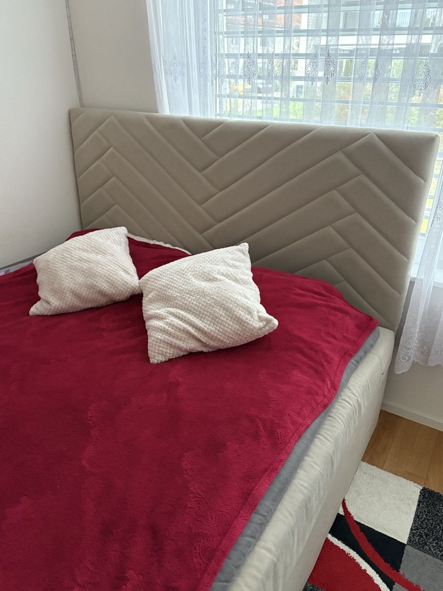 Lits: Boxspringbett 160 x 200 cm – D'occasion à Kradolf par berbese5 1