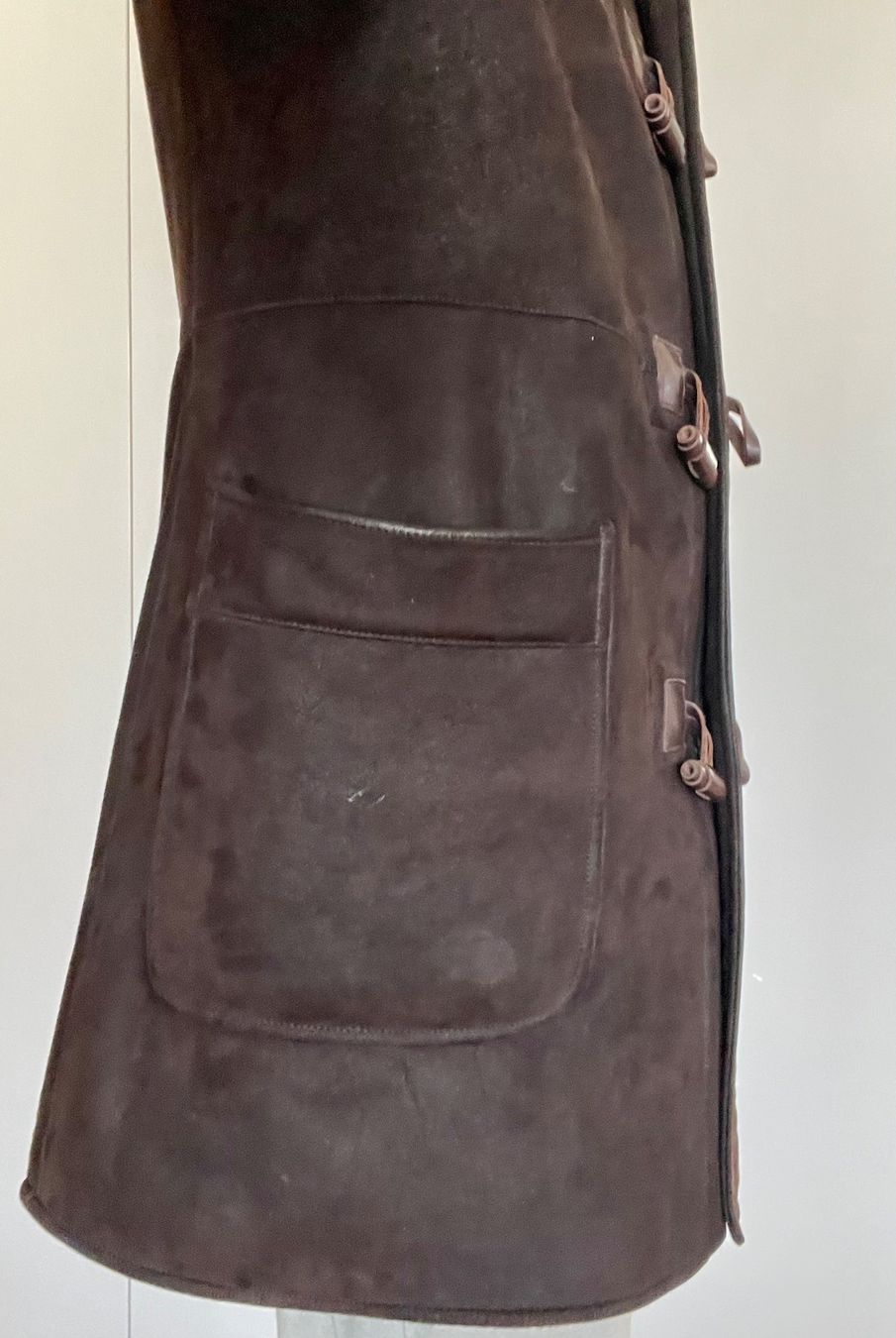 Prada Cappotti: PRADA Lammfell Mantel NP: 3750.- – Usato da Zürich venduto da einkaufswagen 6
