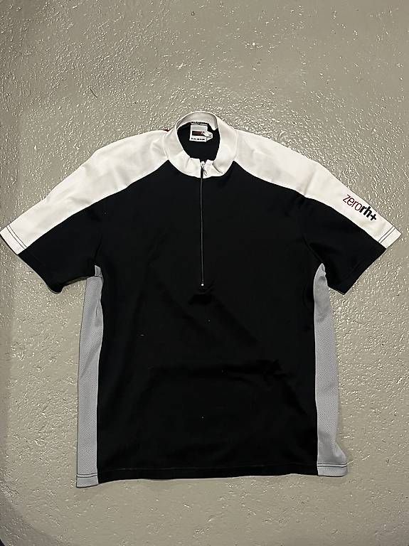 Canottiere & Pantaloni: ZERORH+ Velotrikot – Usato da Chur venduto da sonicservice