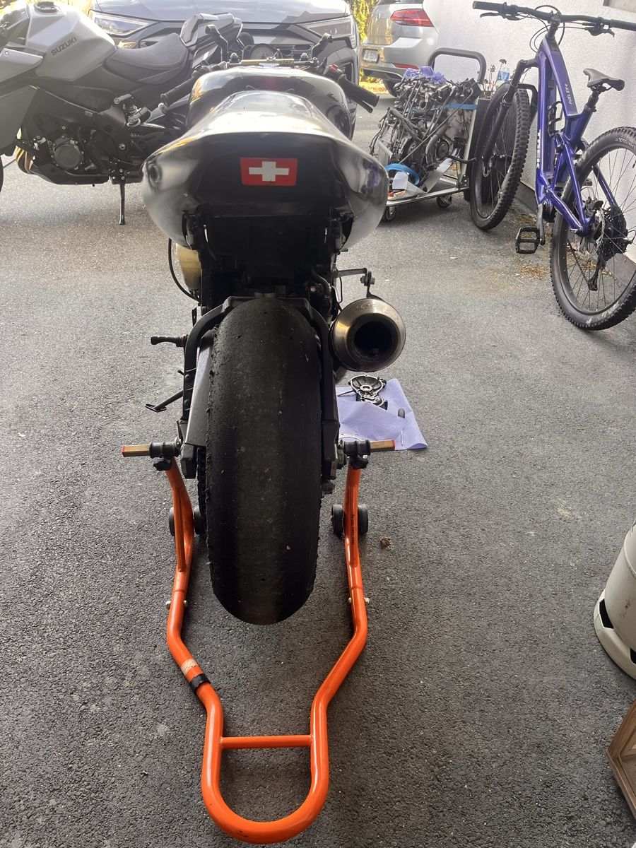 Suzuki Strasse: GSX-R 750 – Defekt aus Lengnau AG von guggehaexli1188 2