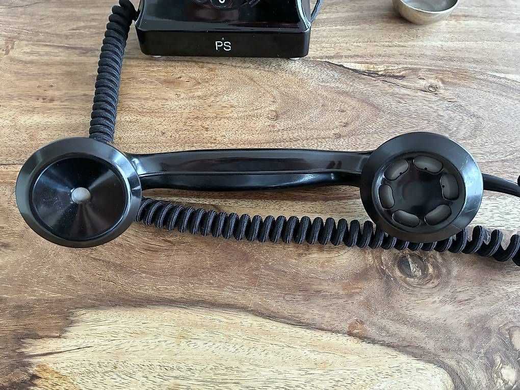 Telefone: Altes Telefon – Gebraucht aus Ittigen von Ganjaiii 4