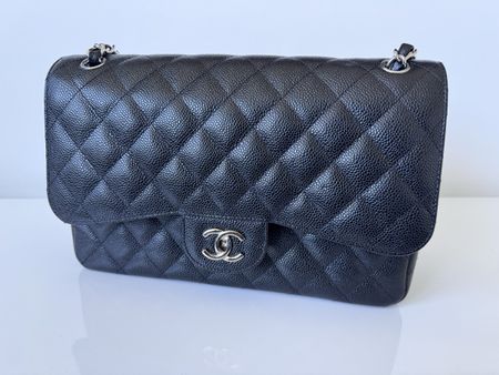 CHANEL Classic Large / Jumbo Caviar – Schwarz / Si