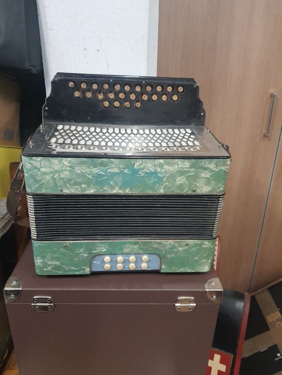 accordéon hohner diatonique (Gebraucht) in Pont-de-la-Morge für CHF 99 ...