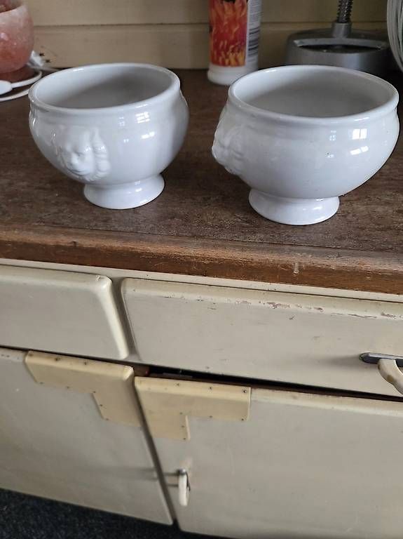Tasses: Suppen Tassen  – D'occasion à Trachslau par scorpion02 1