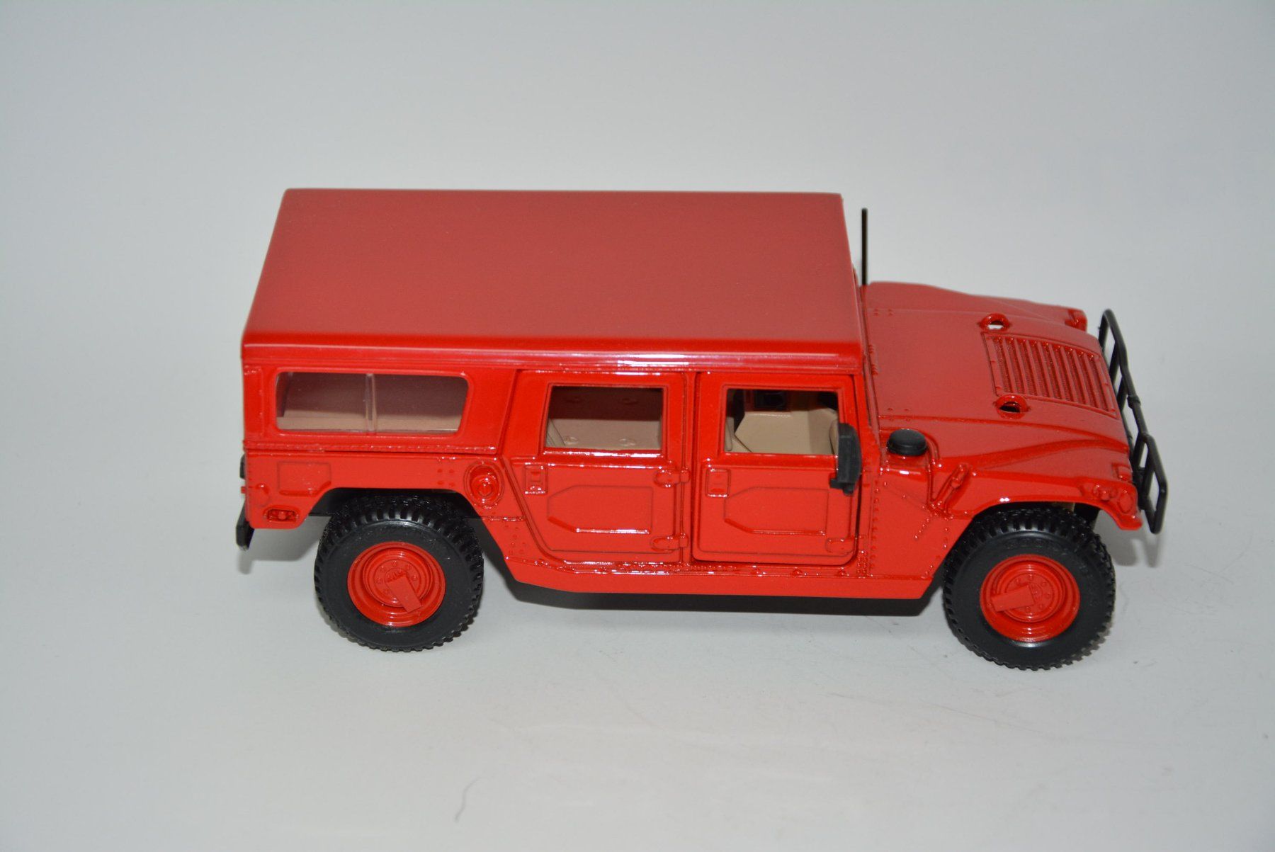 Maisto Modellini d'auto: Hummer H1 , Maisto , 1:27 – Usato da Goldach venduto da Feivel9 3