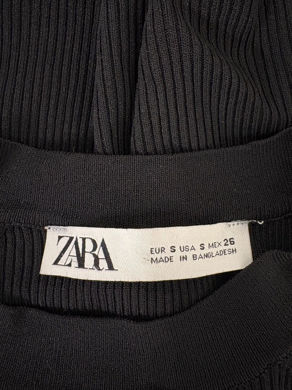 Zara Top: Zara Rippstrick Top Neckholder S schwarz gerippt – Nuovo (secondo la descrizione) da Regensdorf venduto da secondchancefashion 4