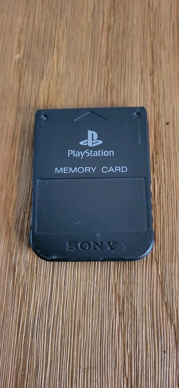Sony Memory unit & Memory card: Original Playstation 2 Memory Card – Usato da Münsingen venduto da DigitaleSpielecke