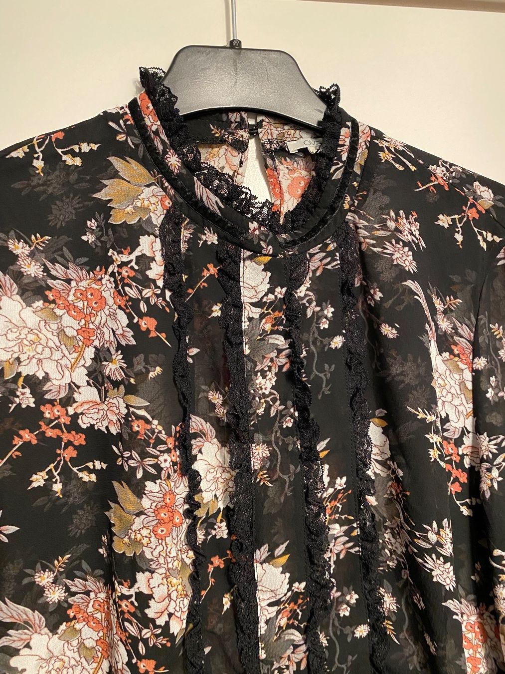 Blusen: Damen Bluse von OVS gr.M – Gebraucht aus Pfungen von Sheki56 1