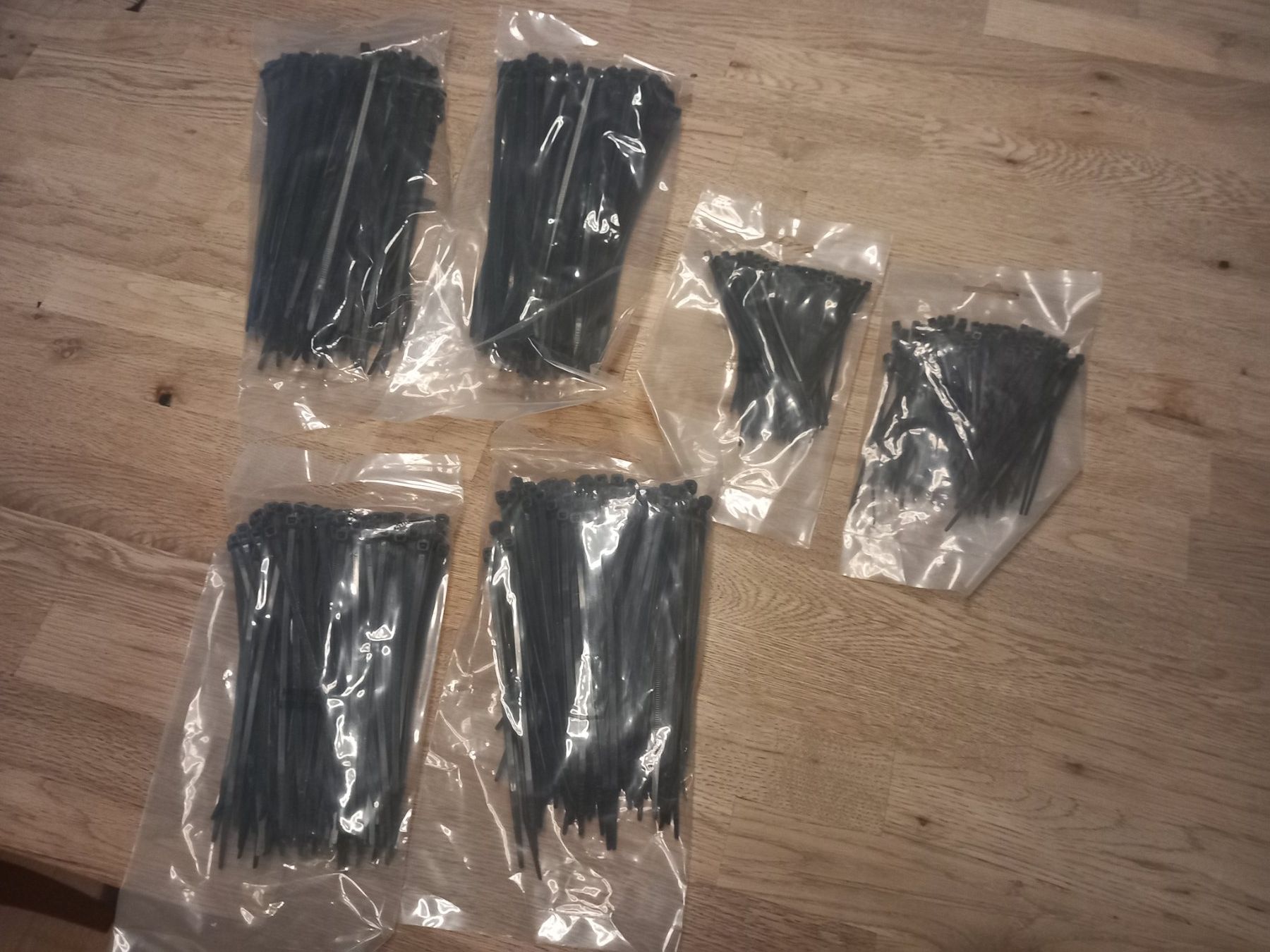 Alle Werkzeuge: 6xKabelbinder, Schwarz, Verschiedene Grössen, – Neu und originalverpackt aus Thun von Beas-Allerlei