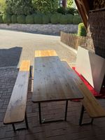 Biergarten Garnitur Holzgestell Metall gebrauchter Zustand 