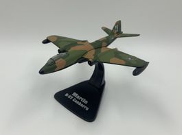 Flugzeug Martin B-57 Canberra Metall Modell 1-144 Nr 114-117