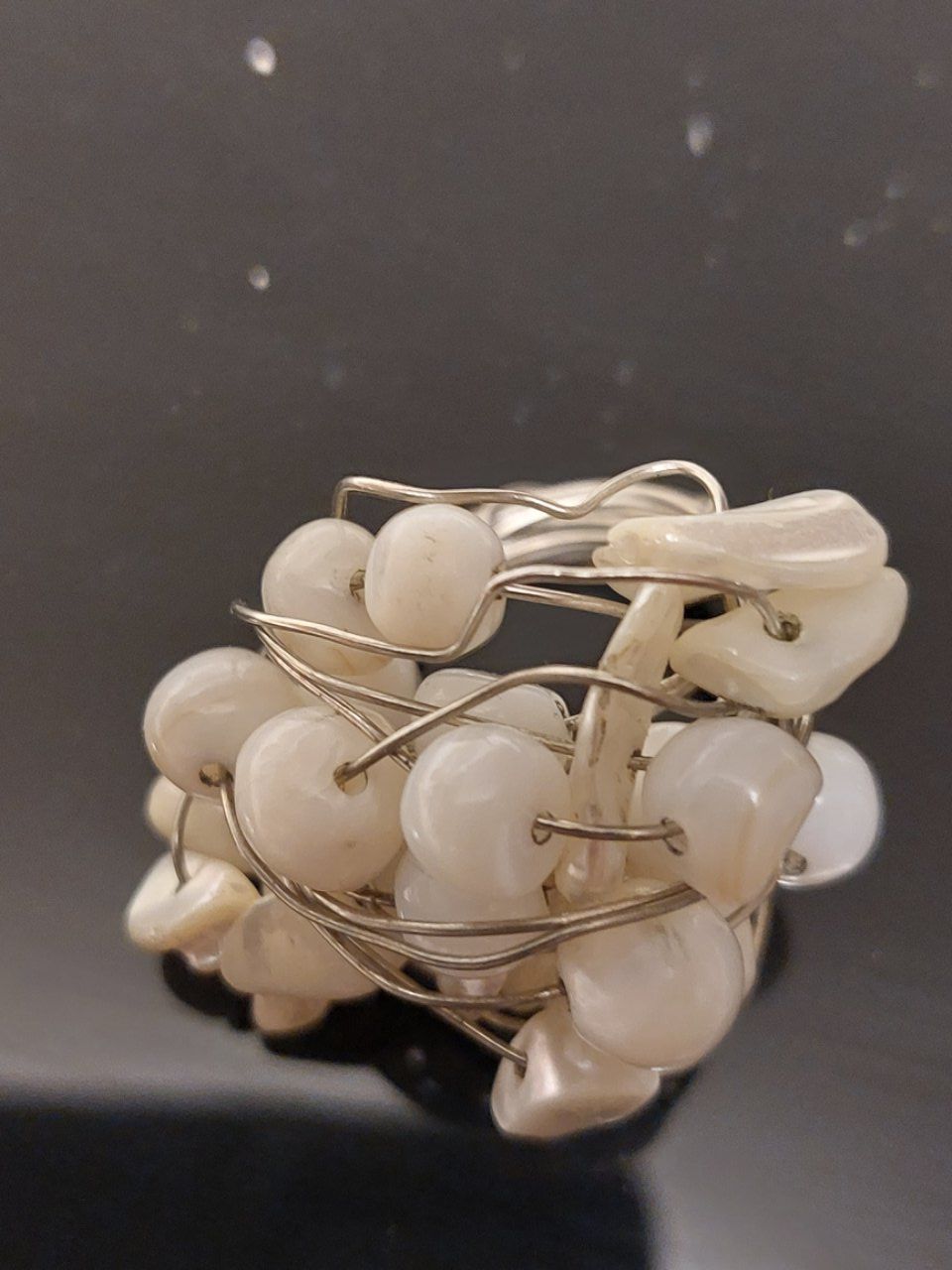 Ringe: Metal ring + ( Pearls or shell splinters ?) Frs 1 – Gebraucht aus Pambio Noranco von TREBORLOP 2