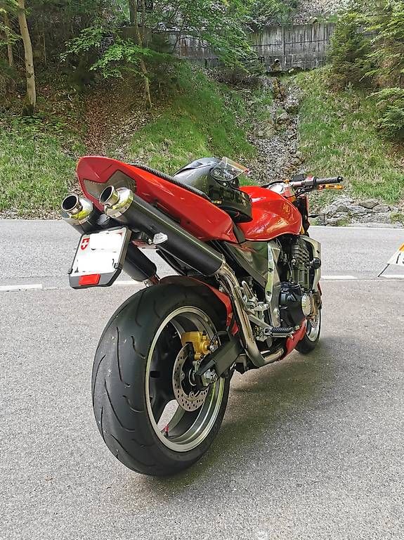 Kawasaki Strada: Kawasaki Z1000 – Usato da Erschwil venduto da Cb2084 2