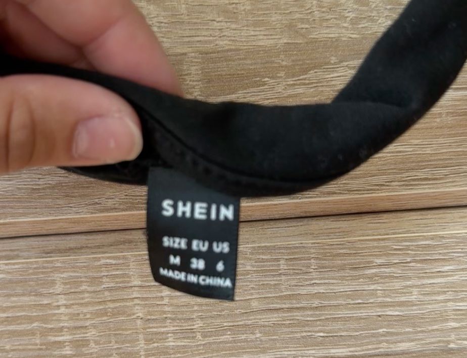 Shein Top: Crop top soirée noir – Nuovo (secondo la descrizione) da Montreux venduto da Izapechee 1