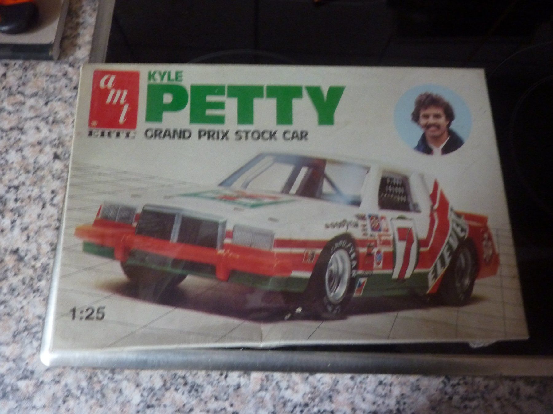 Kit di modellismo & Modellini statici: NASCAR 7 – Nuovo e nell'imballaggio originale da Balsthal venduto da bouteliee