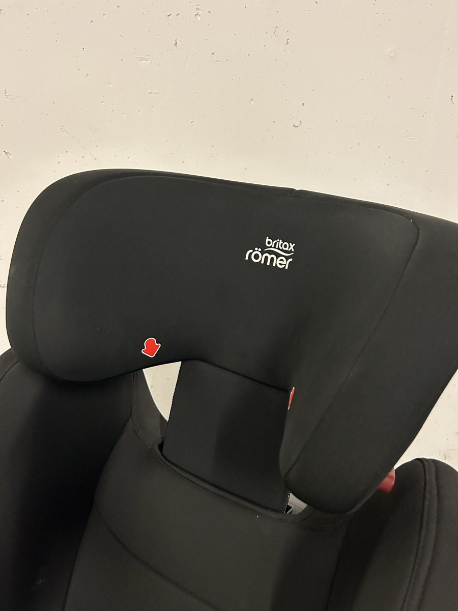 Britax Römer Seggiolini per auto: Britax Römer Kindersitz – Usato da Meilen venduto da Michi1805 2