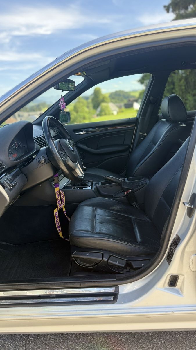 BMW Automobili: BMW 320i Touring AB MFK 03/25 – Usato da Bazenheid venduto da lac_j2b5 5