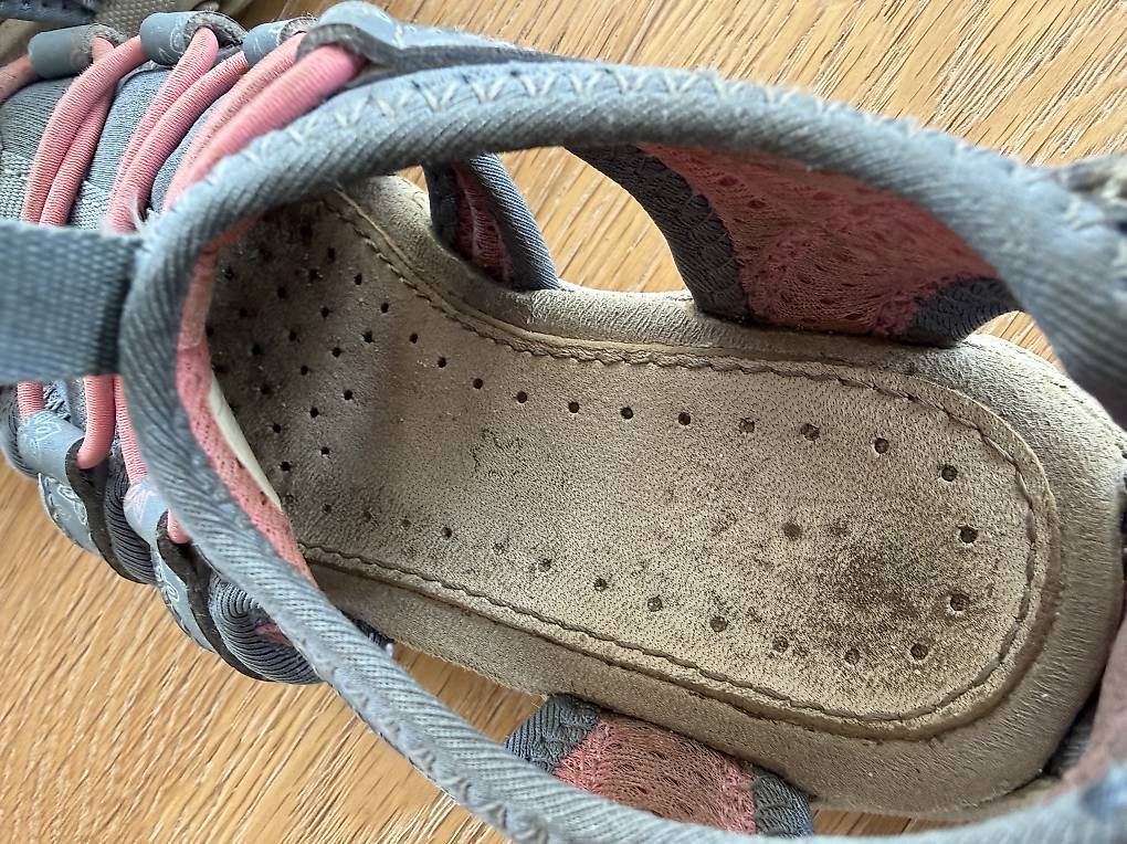 Geox Scarpe per ragazzi: Sandalen Geox Gr. 26 – Usato da Döttingen venduto da pelisa 2